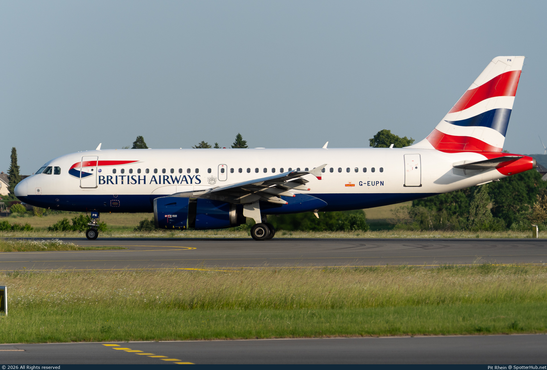 Photo of G-EUPN - Airbus A319-131 operated by British Airways