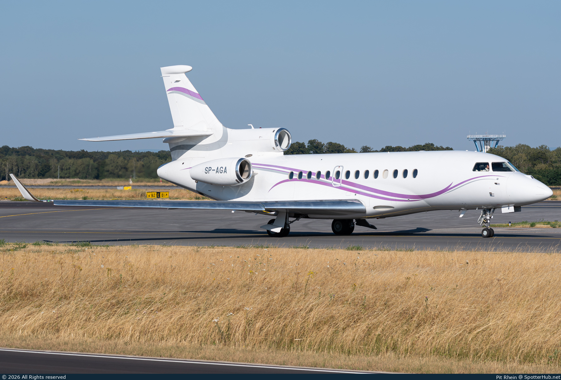 Photo of SP-AGA - Dassault Falcon 7X operated by AMC Aviation