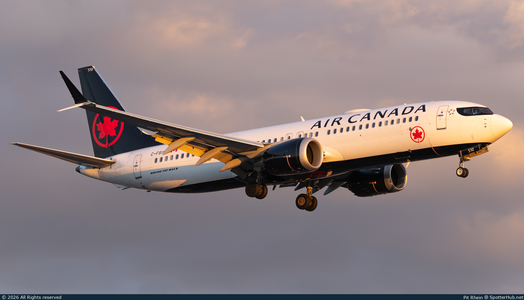 Photo of C-FSIQ - Boeing 737 MAX 8 operated by Air Canada