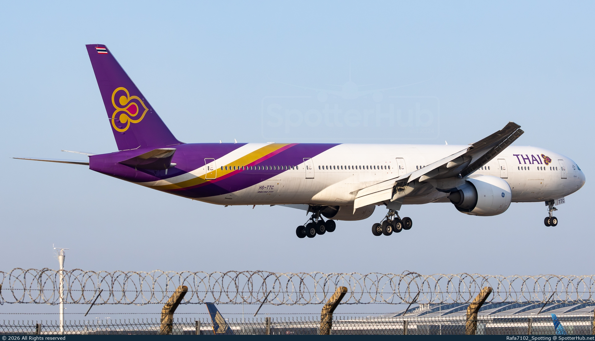 Photo of HS-TTC - Boeing 777-300(ER) operated by Thai Airways International