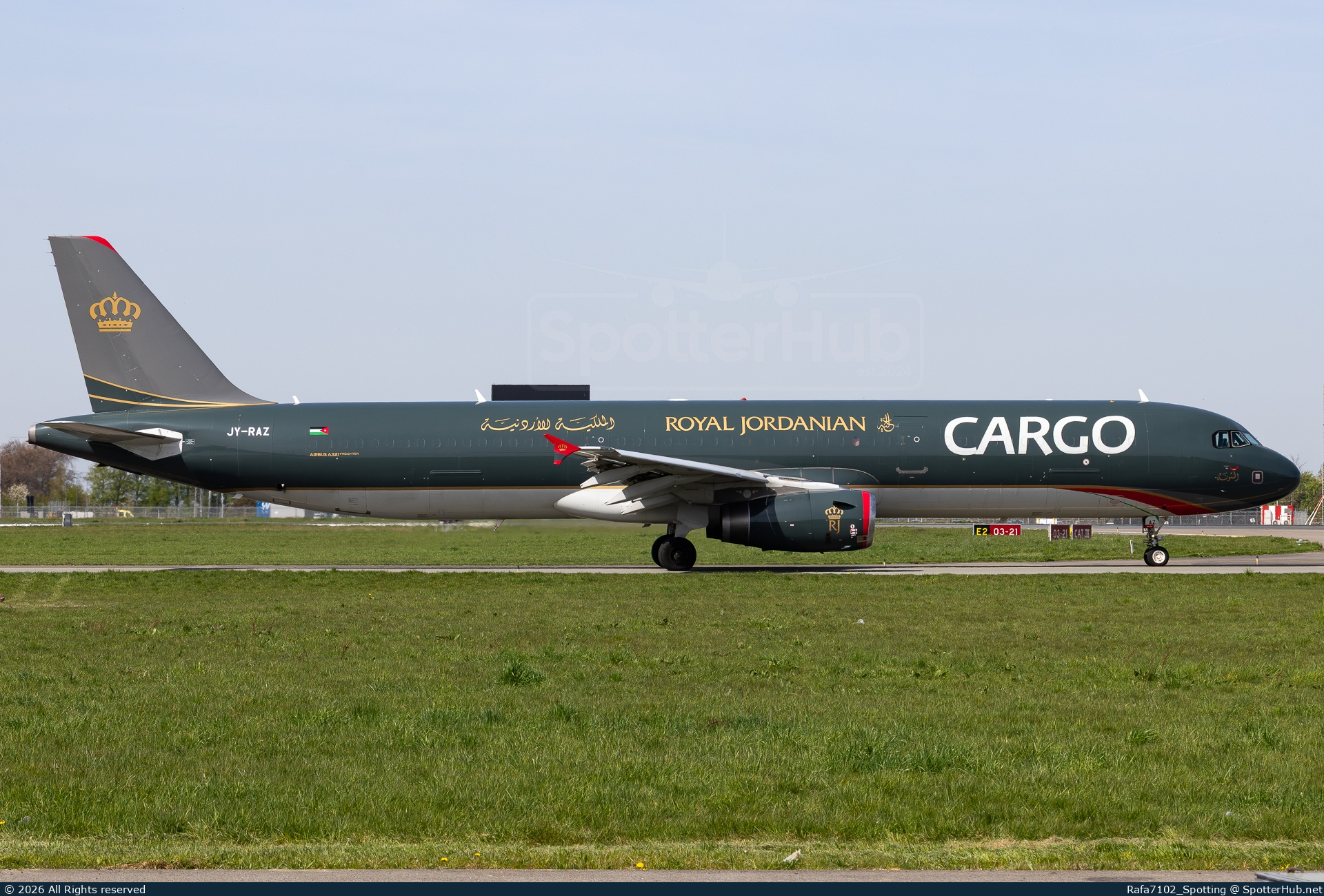 Photo of JY-RAZ - Airbus A321-231(P2F) operated by Royal Jordanian Cargo