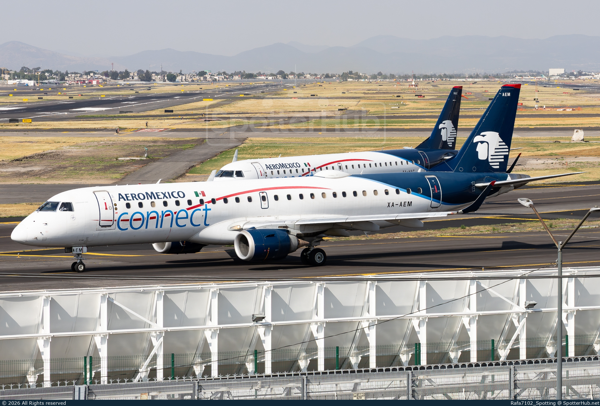 Photo of XA-AEM - Embraer ERJ-190LR operated by Aeroméxico Connect