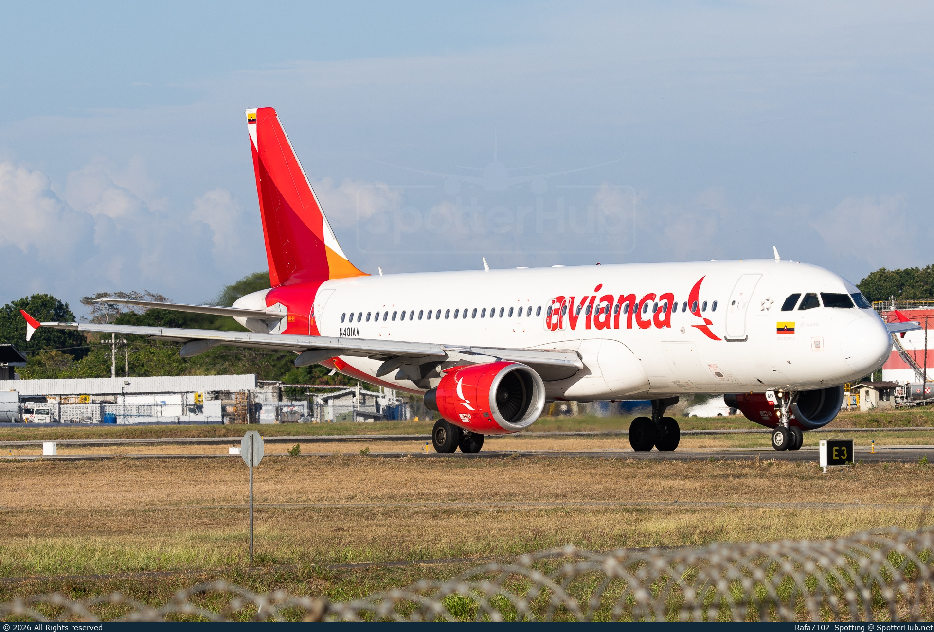 Photo of N401AV - Airbus A320-214 operated by Avianca