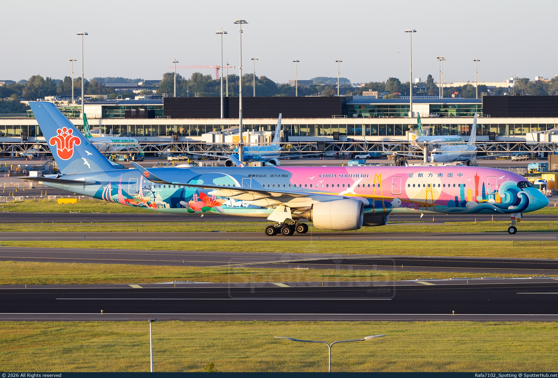 Photo of B-308T - Airbus A350-941 operated by China Southern Airlines