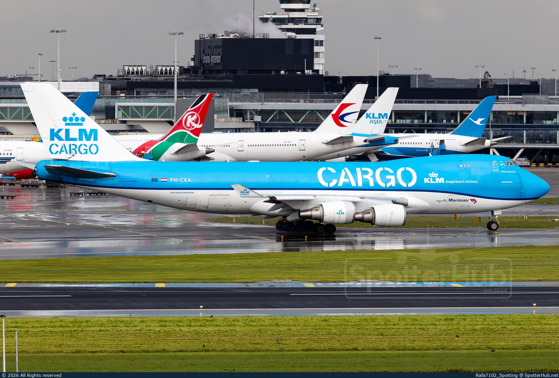 Photo of PH-CKA - Boeing 747-406F(ER) operated by KLM Cargo (opb Martinair)