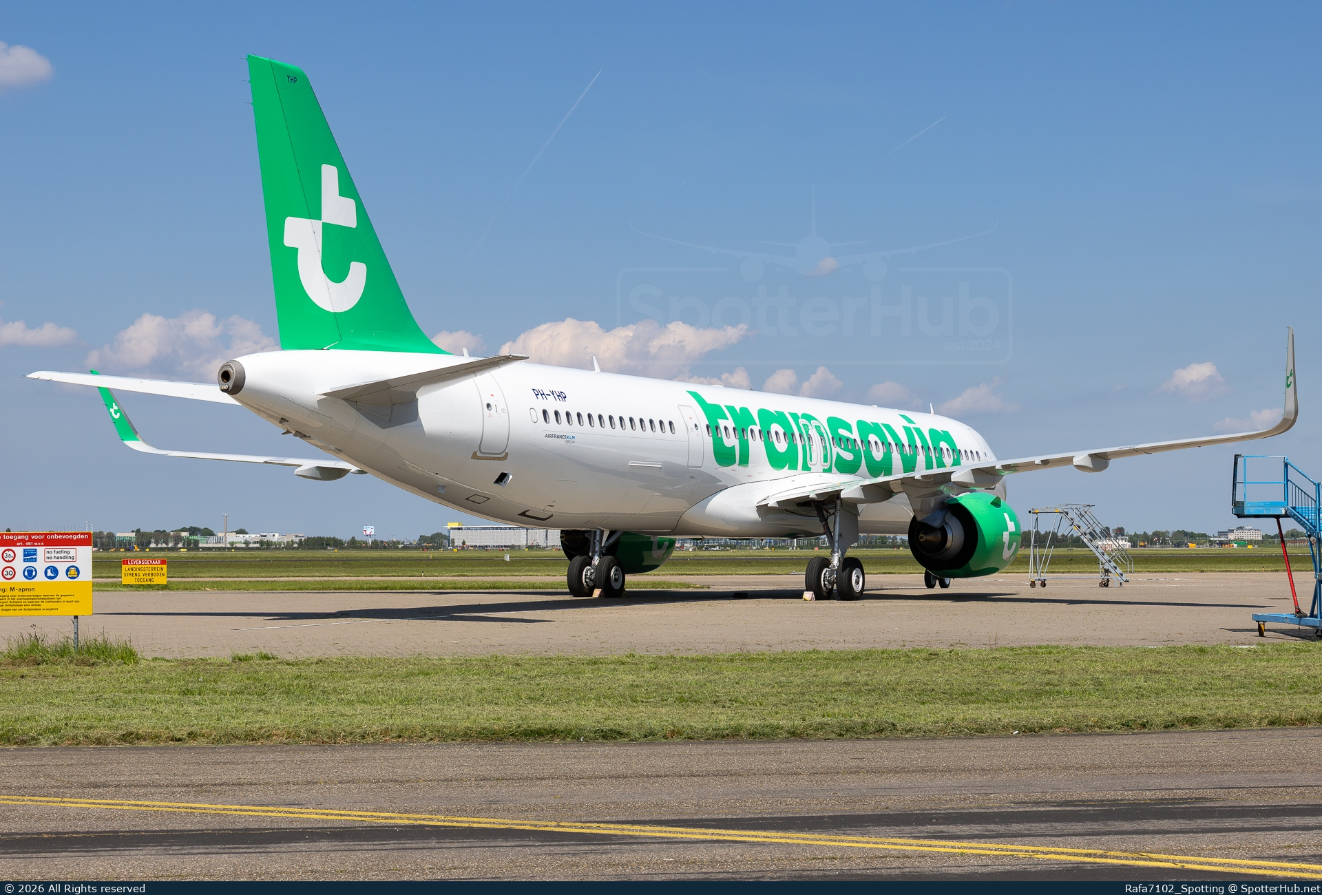 Photo of PH-YHP - Airbus A321-251NX operated by Transavia