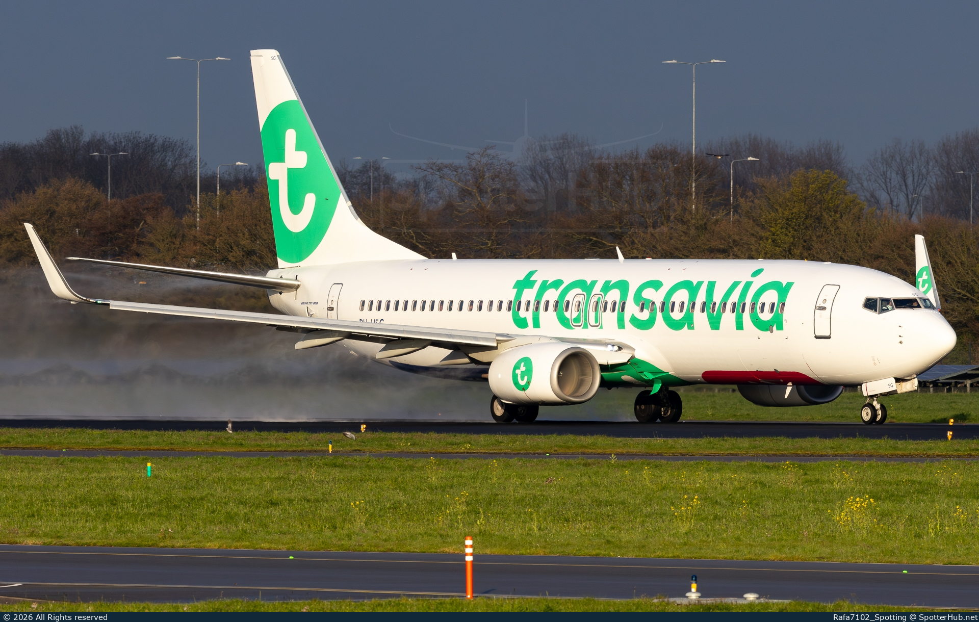 Photo of PH-HSG - Boeing 737-8K2 operated by Transavia