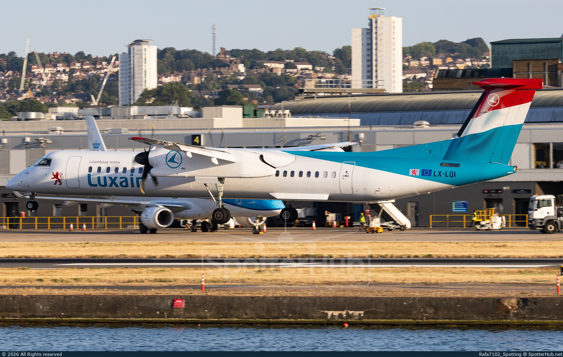 Photo of LX-LQI - Bombardier DHC-8-402 Dash 8 Q400 operated by Luxair
