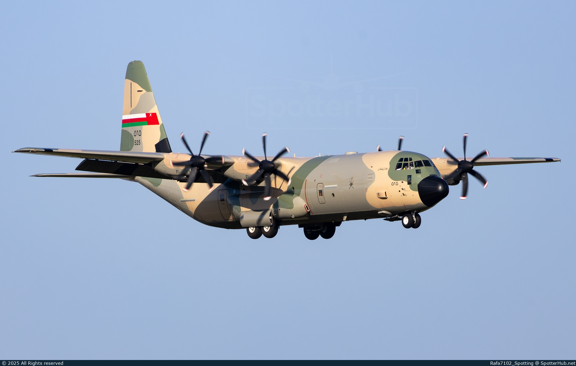 Photo of 525 - Lockheed Martin C-130J-30 Super Hercules operated by Royal Oman Air Force