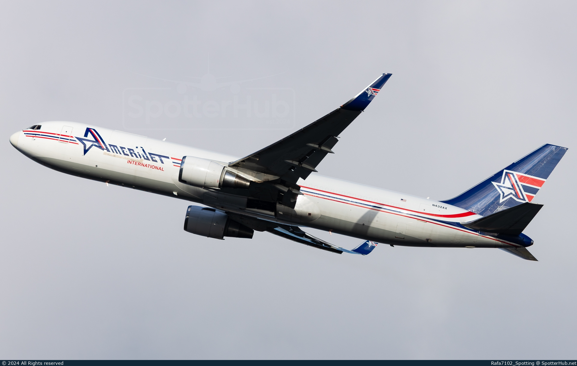 Photo of N432AX - Boeing 767-323(ER)(BDSF) operated by Amerijet International Airlines