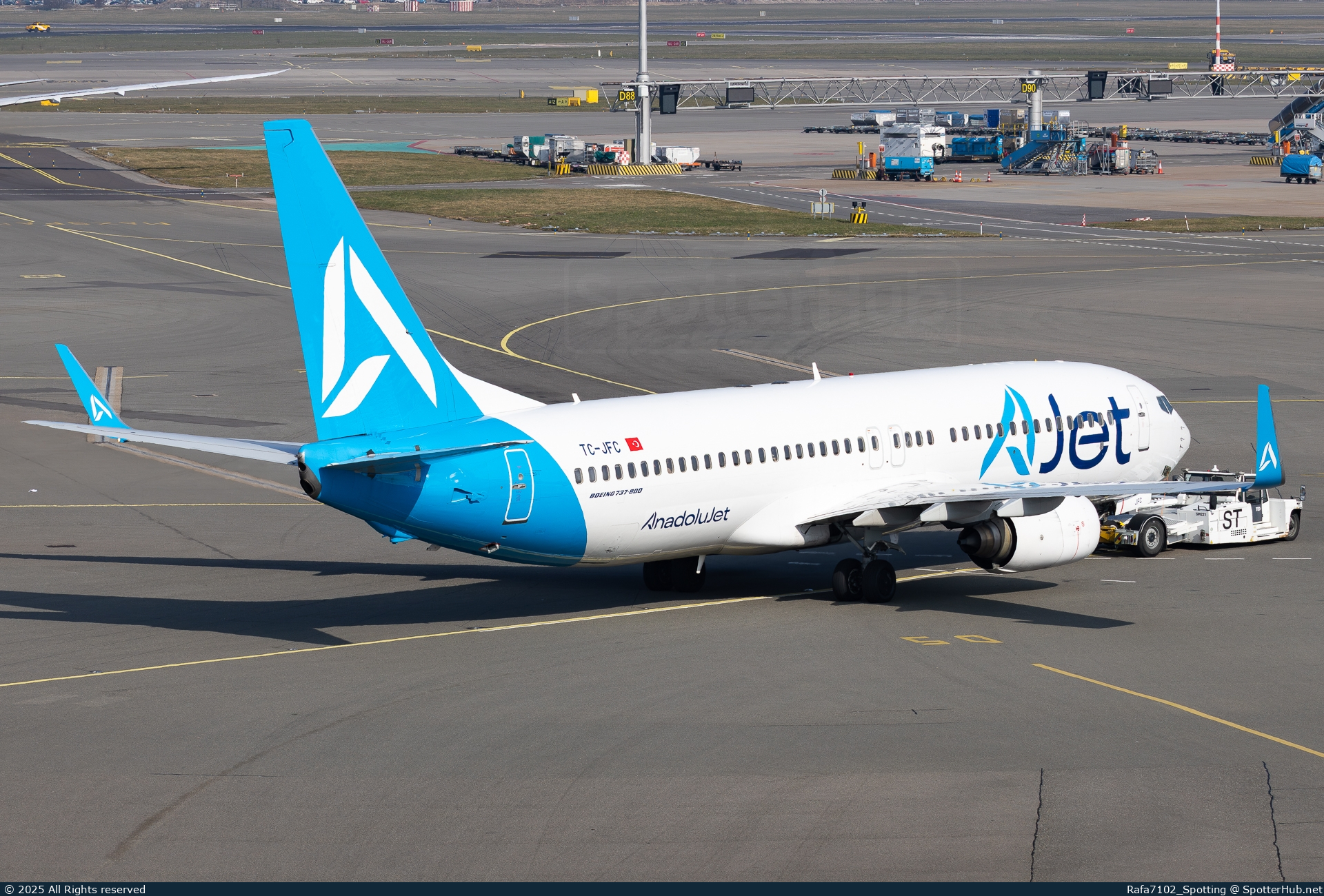 Photo of TC-JFC - Boeing 737-8F2 operated by AJet