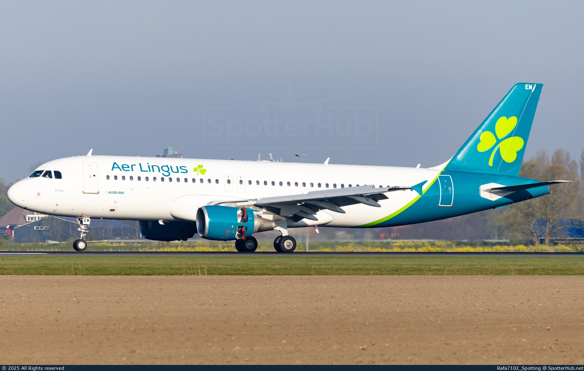 Photo of EI-DEM - Airbus A320-214 operated by Aer Lingus
