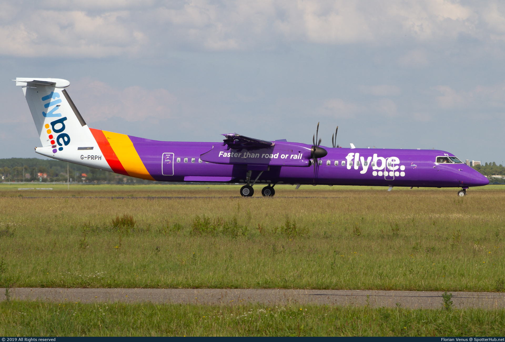 Photo of G-PRPH - Bombardier DHC-8-402 Dash 8 Q400 operated by flybe
