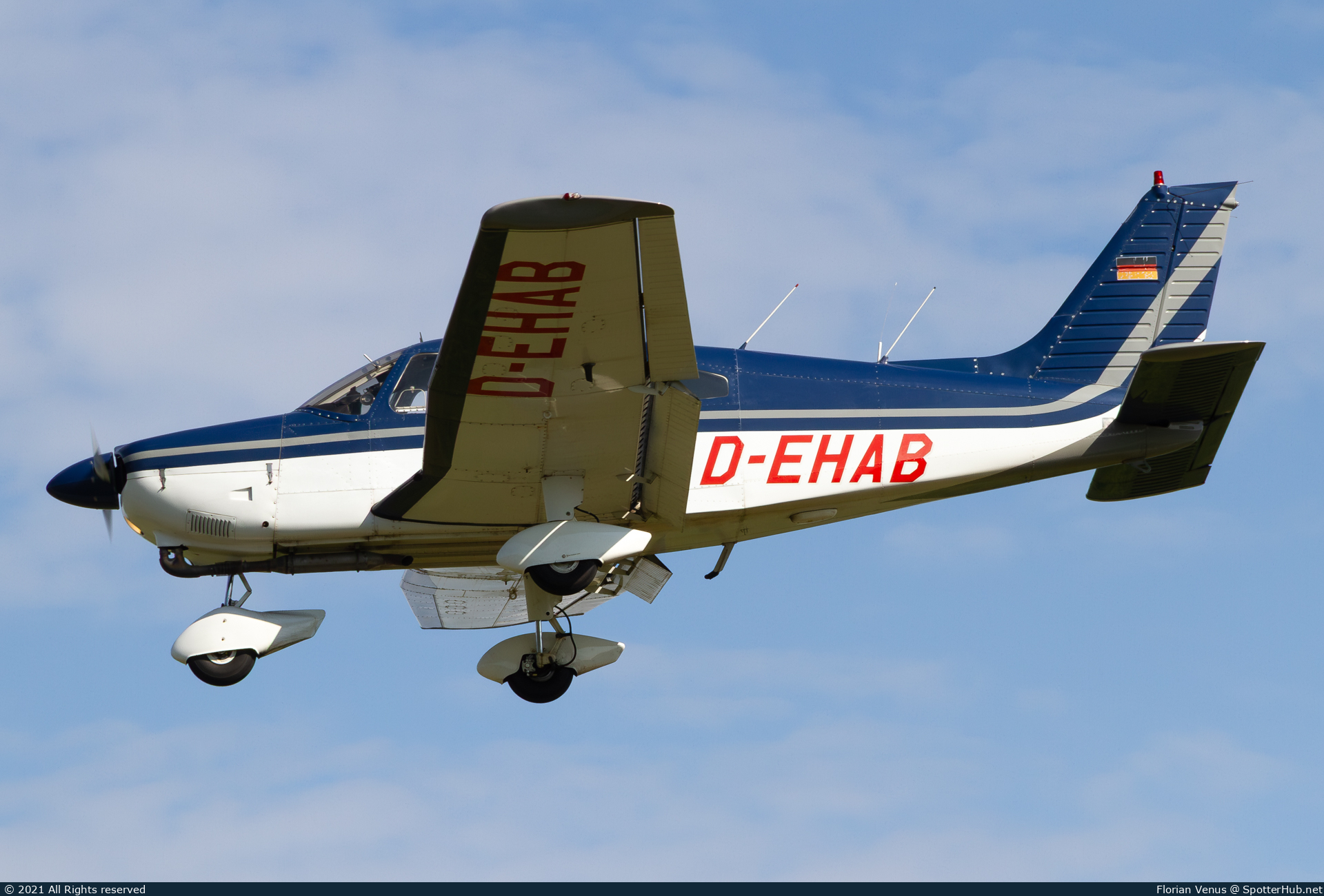 Photo of D-EHAB - Piper PA-28-181 Archer II operated by Flugschule Robisch