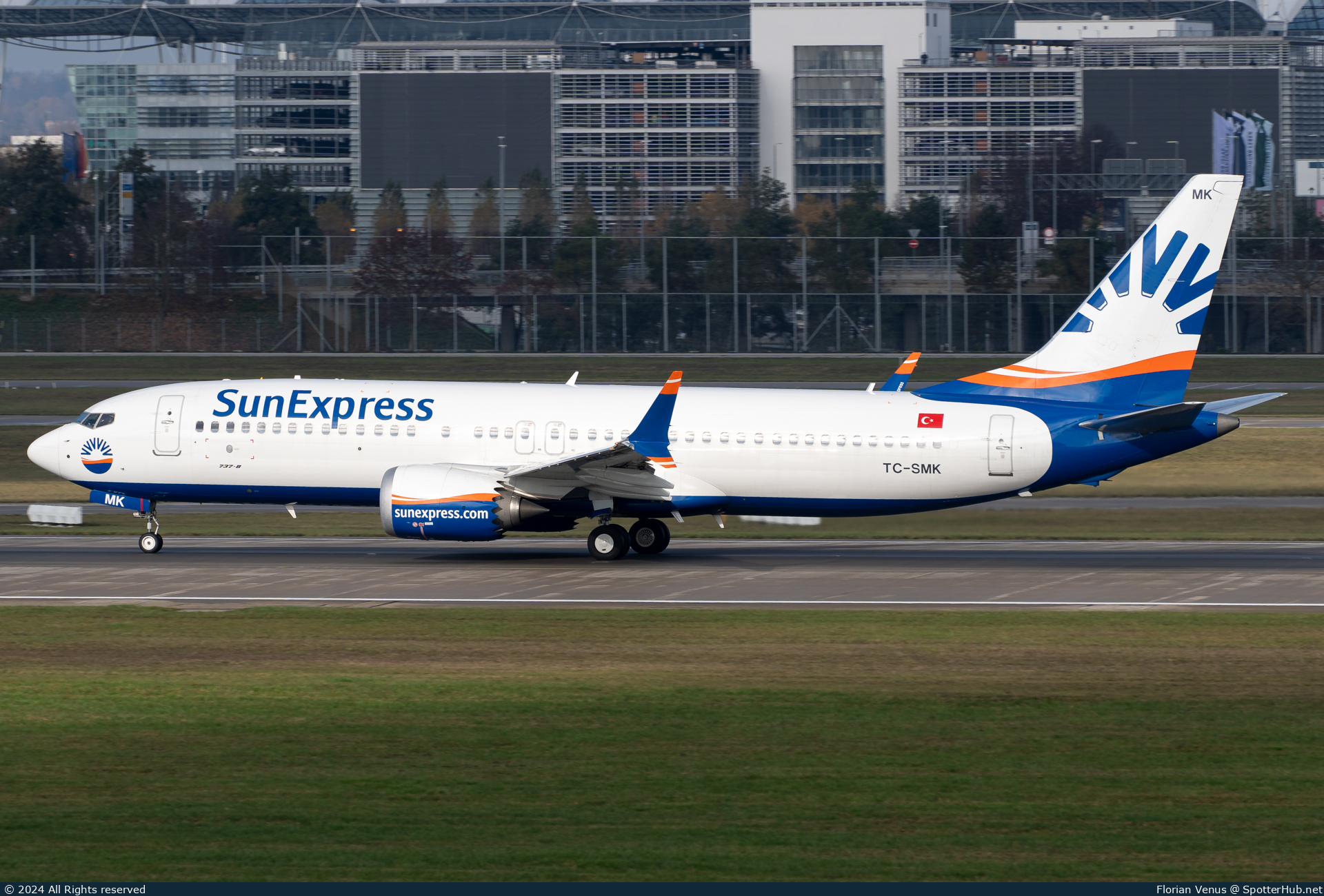Photo of TC-SMK - Boeing 737 MAX 8 operated by SunExpress