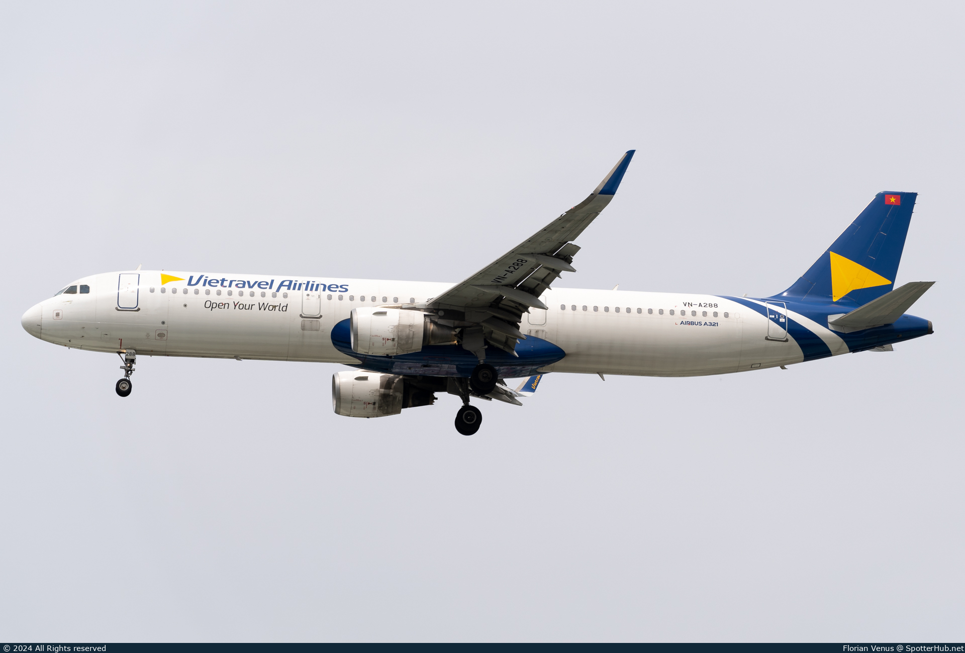 Photo of VN-A288 - Airbus A321-211 operated by Vietravel Airlines