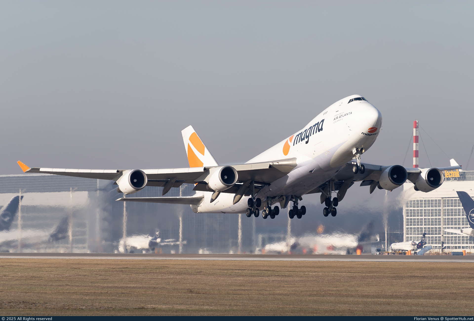 Photo of TF-AKD - Boeing 747-409F operated by Magma Aviation (opb Air Atlanta Icelandic)