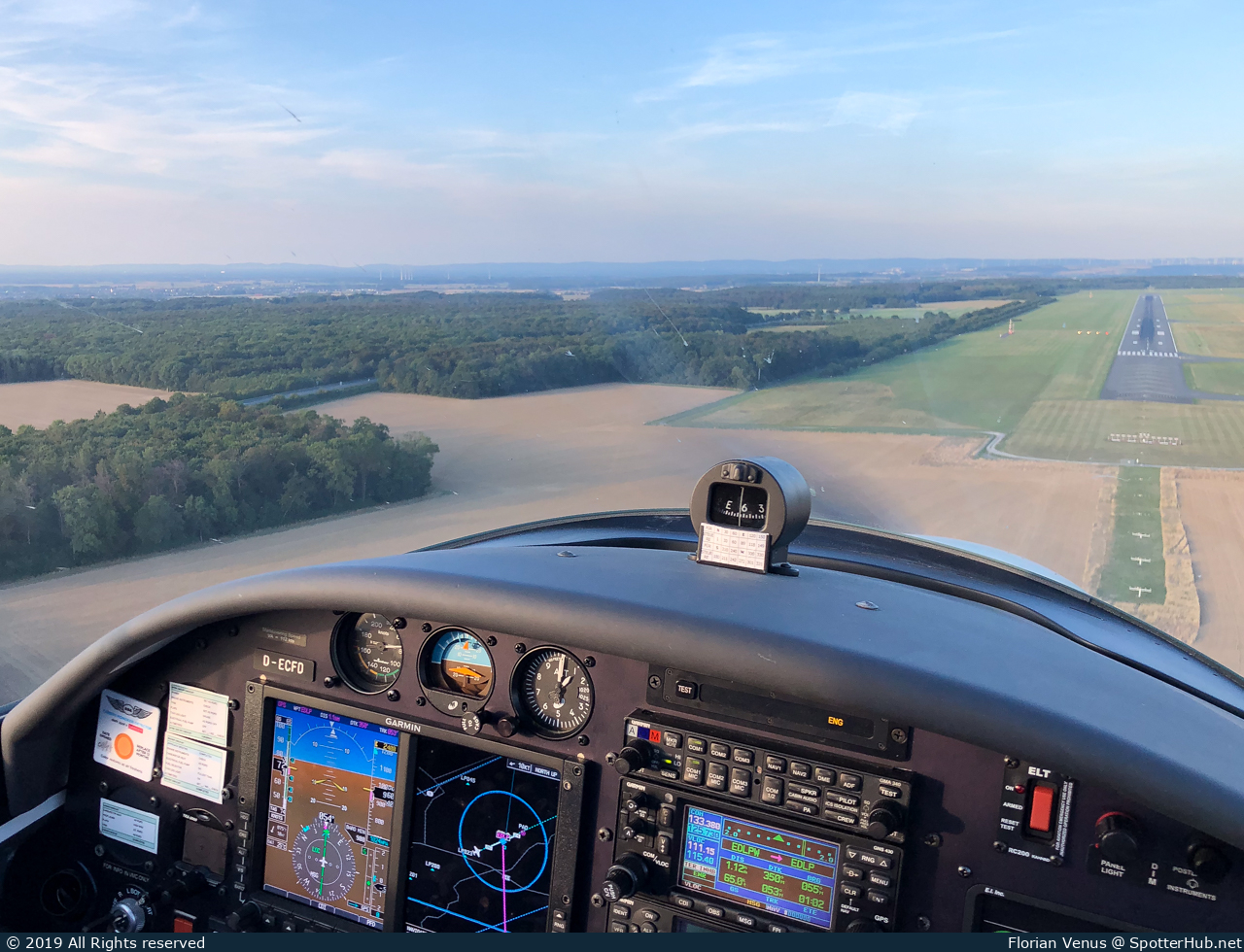 Photo of D-ECFD - Aquila A211 GX operated by TFC Flight Training