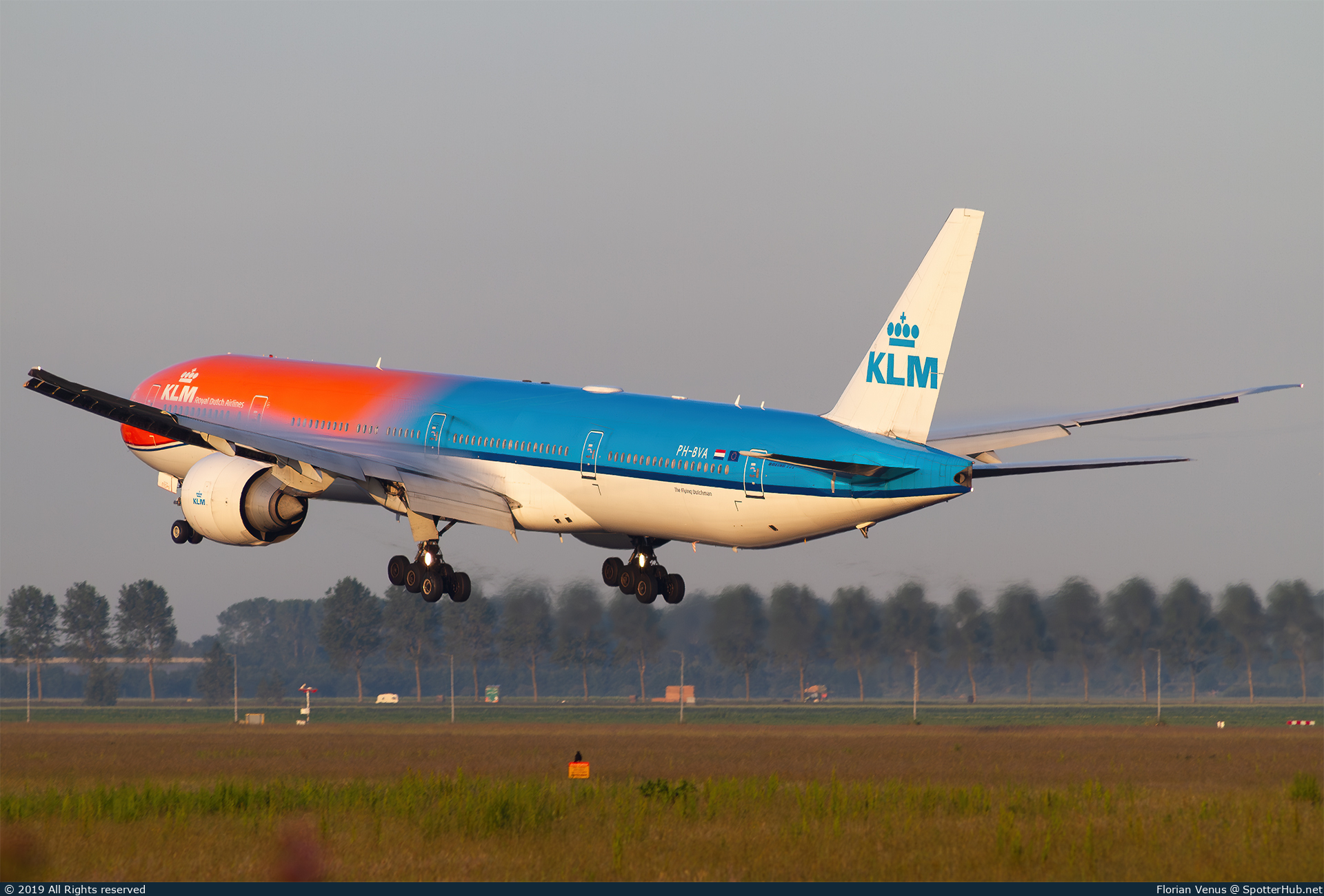 Photo of PH-BVA - Boeing 777-306(ER) operated by KLM Royal Dutch Airlines