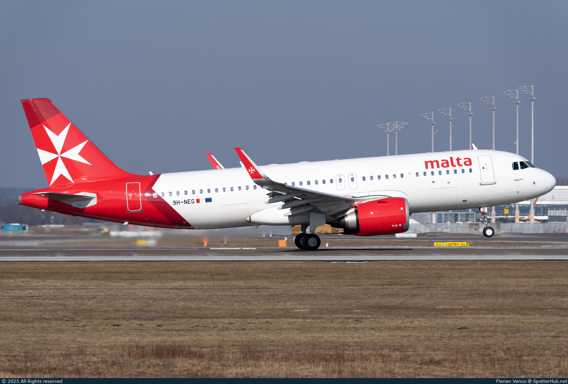 Photo of 9H-NEG - Airbus A320-251N operated by KM Malta Airlines