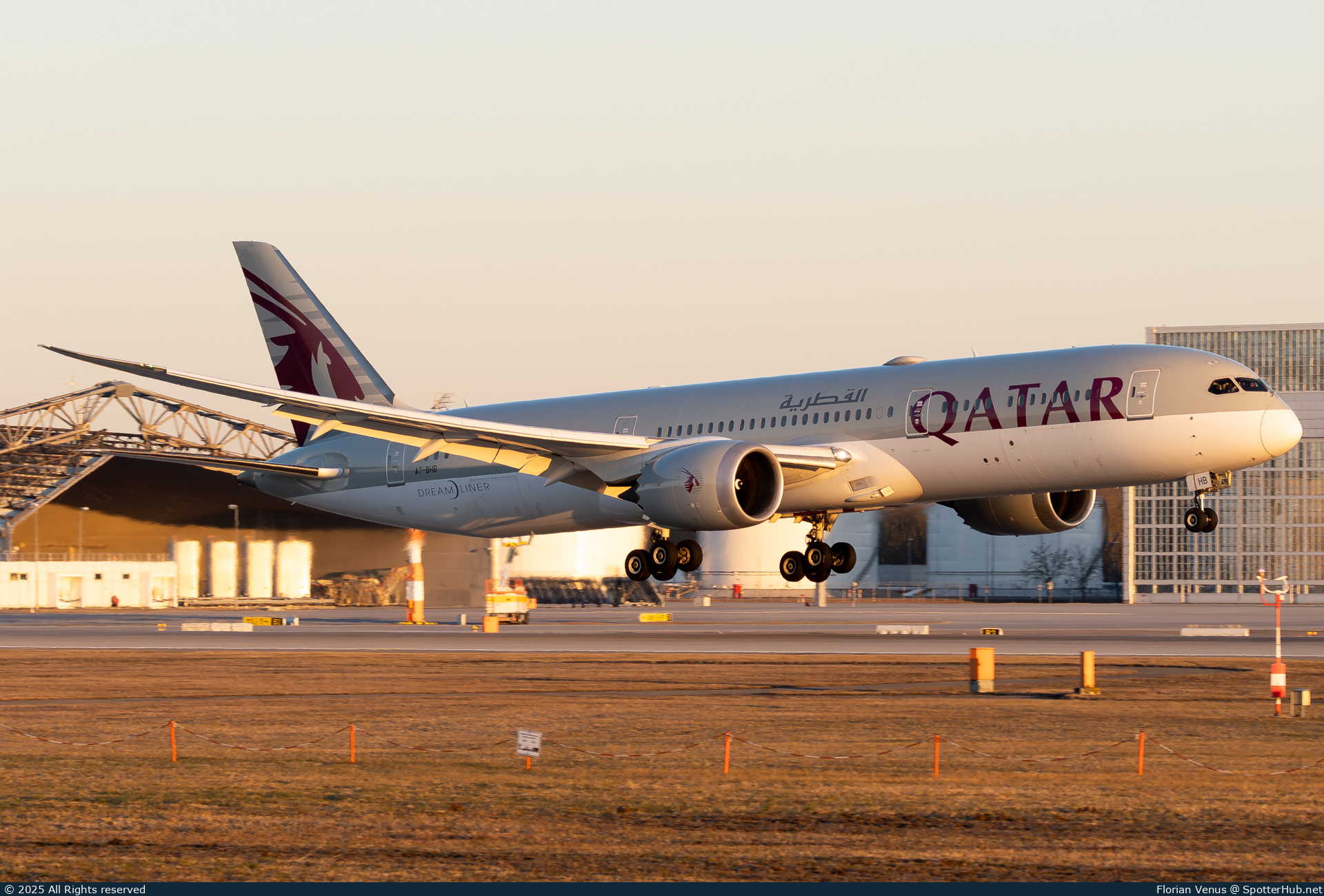 Photo of A7-BHB - Boeing 787-9 Dreamliner operated by Qatar Airways