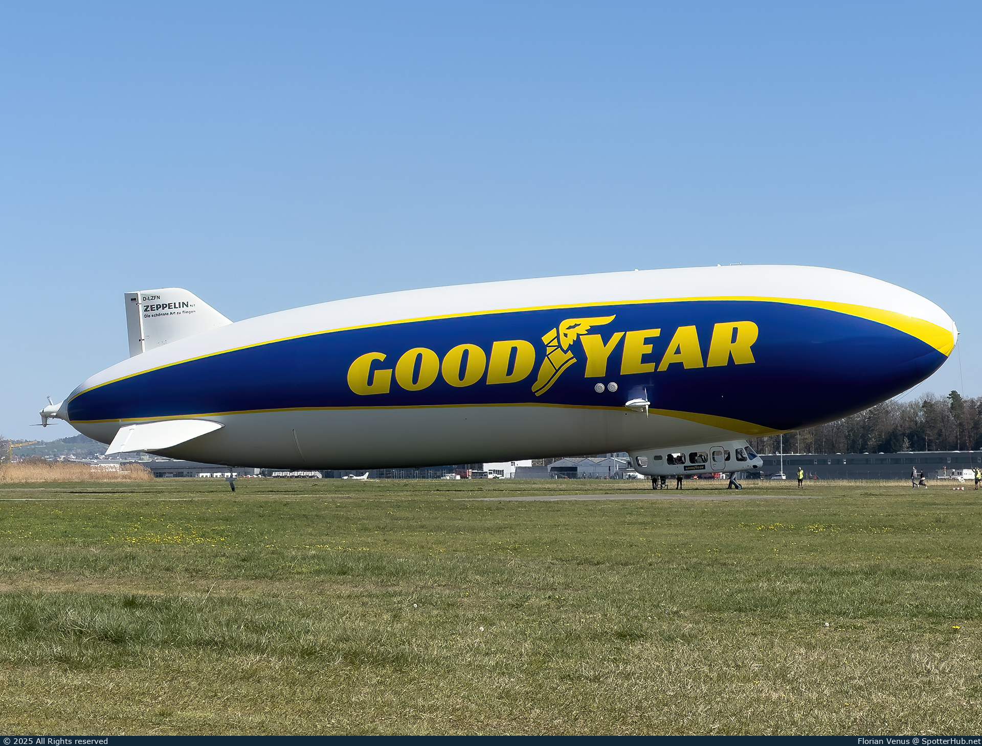 Photo of D-LZFN - Zeppelin NT operated by Deutsche Zeppelin-Reederei