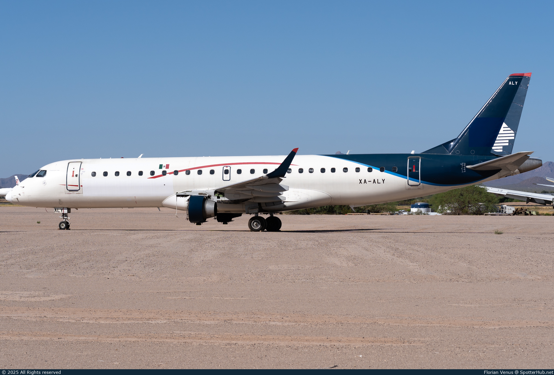 Photo of XA-ALY - Embraer ERJ-190AR operated by Aeroméxico Connect