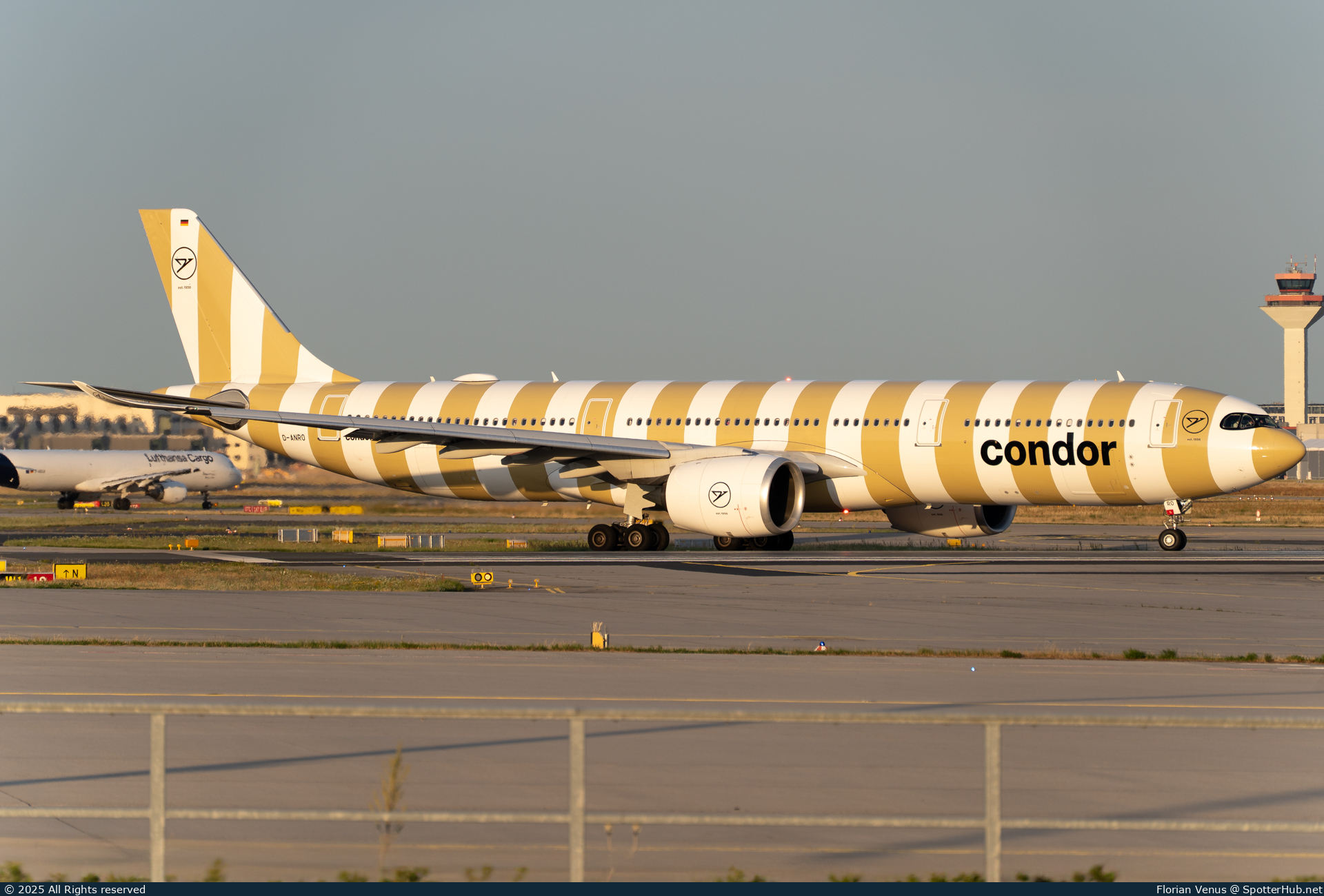 Photo of D-ANRO - Airbus A330-941 operated by Condor