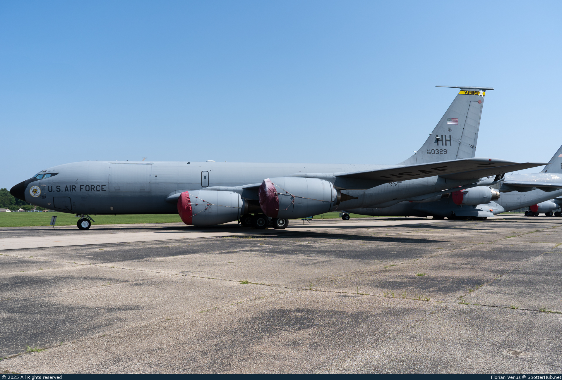 Photo of 60-0329 - Boeing KC-135R Stratotanker operated by US Air Force
