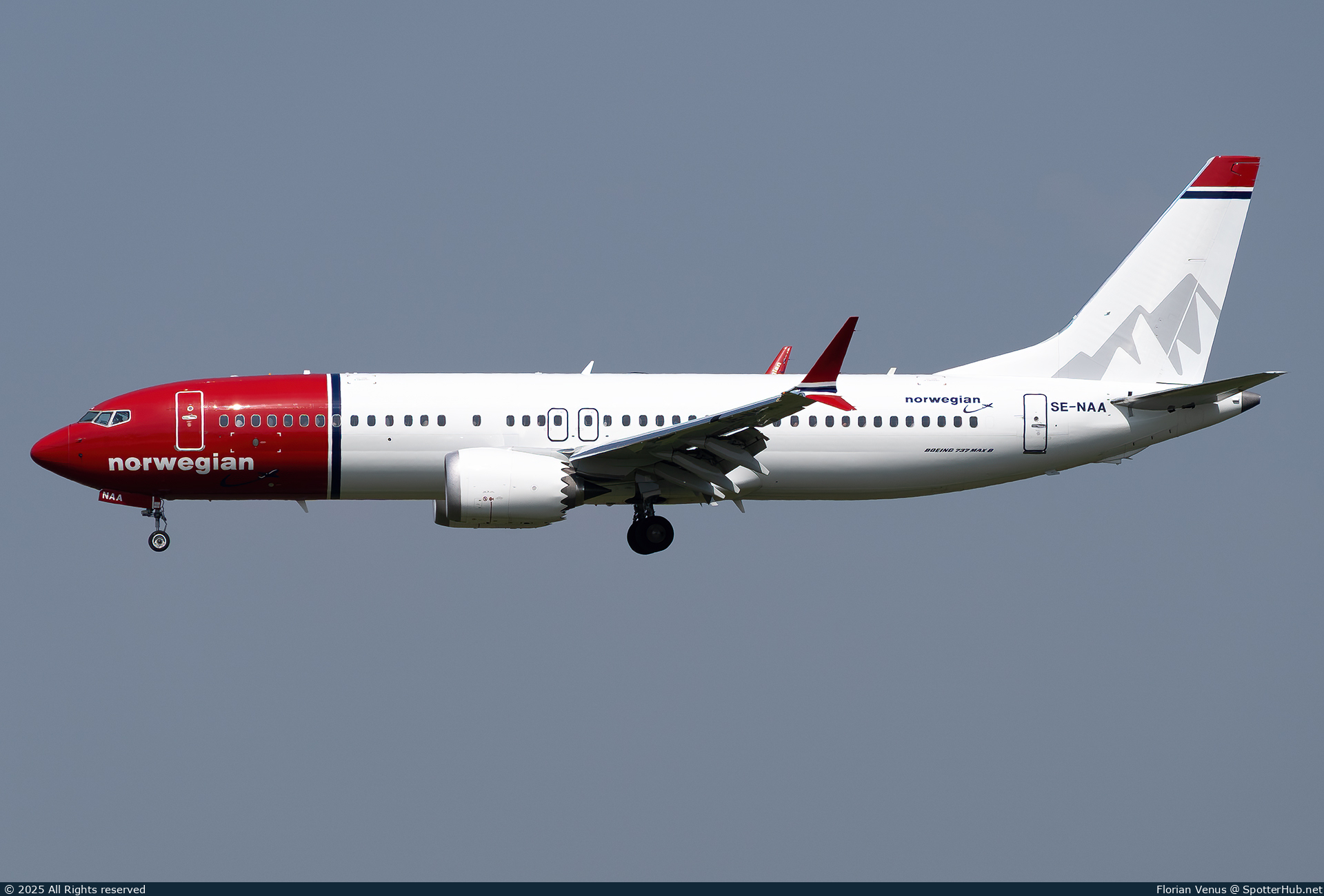 Photo of SE-NAA - Boeing 737 MAX 8 operated by Norwegian Air Sweden