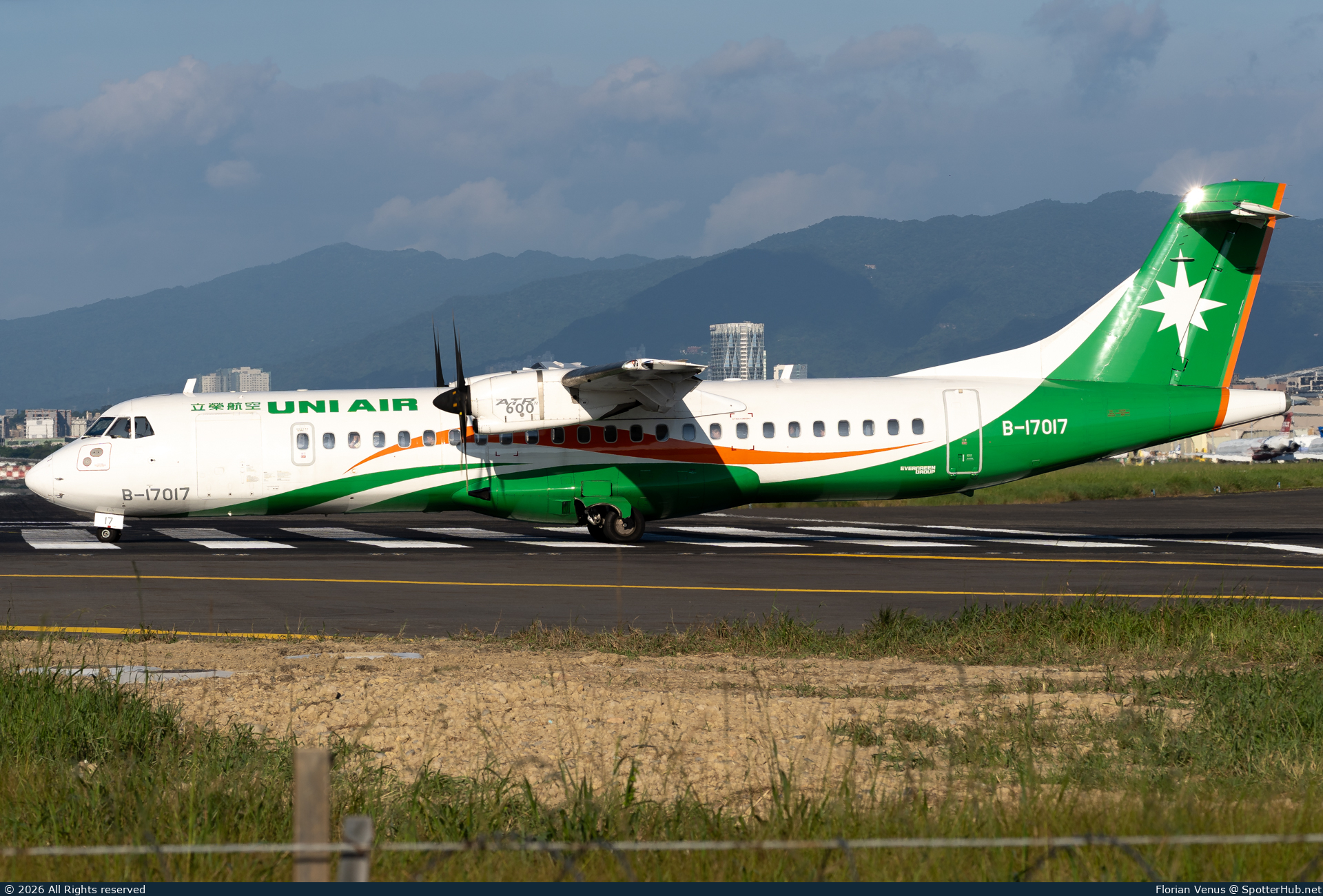 Photo of B-17017 - ATR 72-600 operated by UNI Air