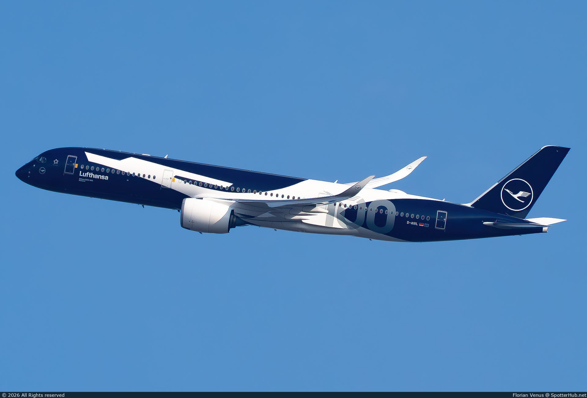 Photo of D-AIXL - Airbus A350-941 operated by Lufthansa