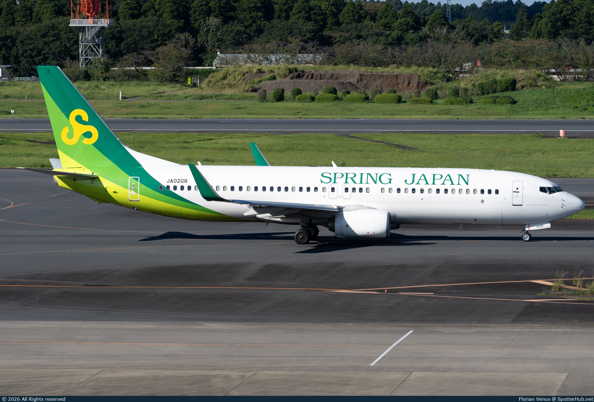 Photo of JA02GR - Boeing 737-86N operated by Spring Japan
