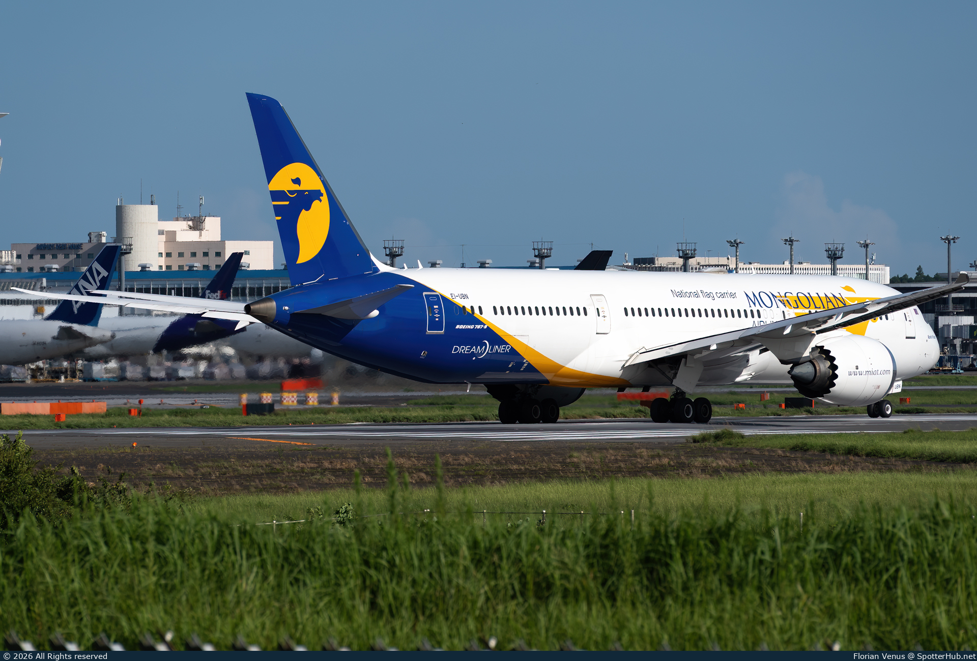 Photo of EI-UBN - Boeing 787-9 Dreamliner operated by MIAT Mongolian Airlines