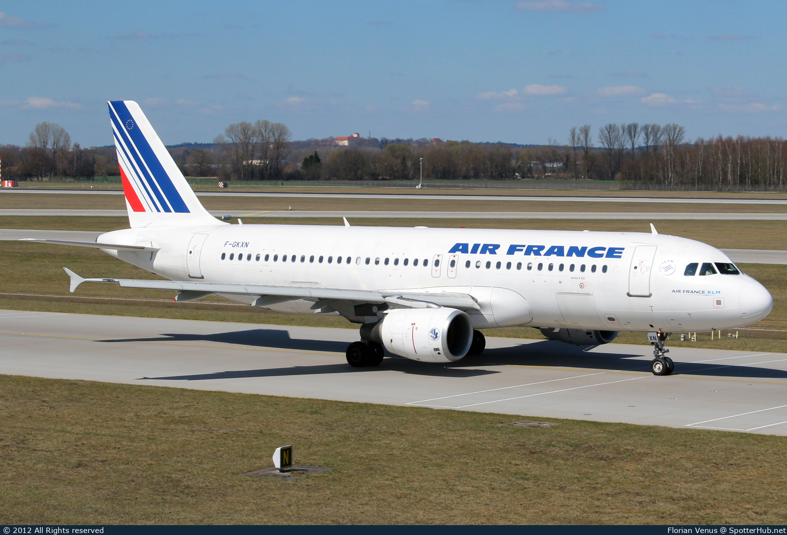 Photo of F-GKXN - Airbus A320-214 operated by Air France