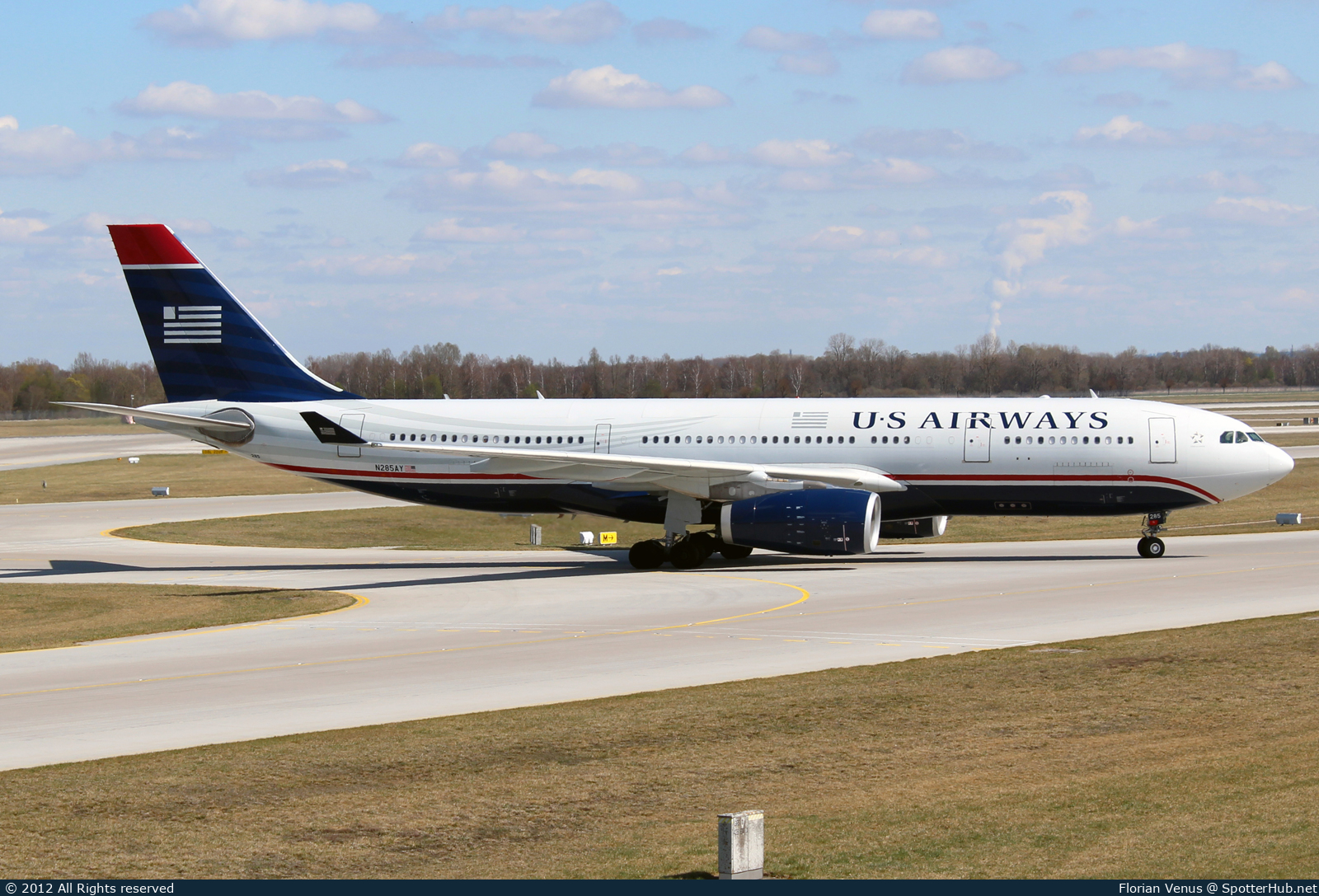 Photo of N285AY - Airbus A330-243 operated by US Airways