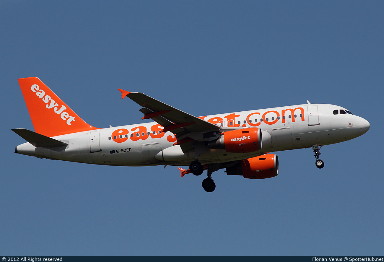 Photo of G-EZED - Airbus A319-111 operated by easyJet