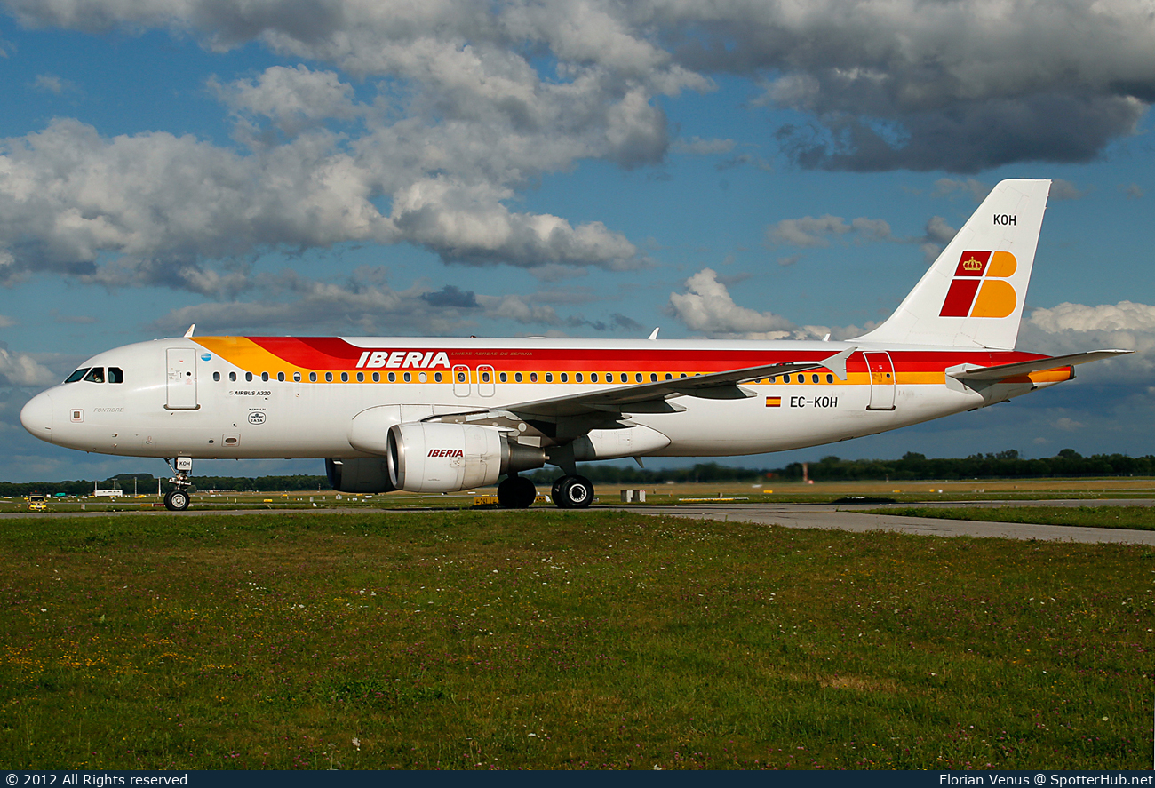Photo of EC-KOH - Airbus A320-214 operated by Iberia