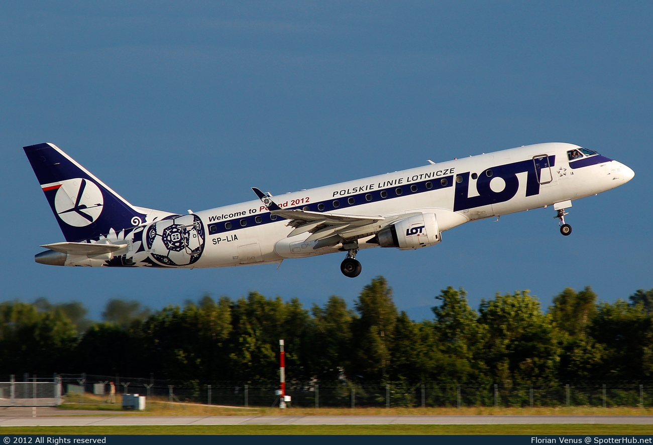 Photo of SP-LIA - Embraer ERJ-175STD operated by LOT Polish Airlines