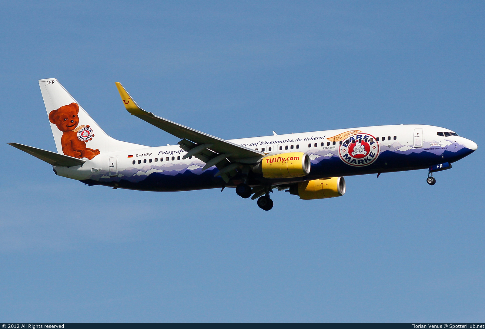 Photo of D-AHFR - Boeing 737-8K5 operated by TUIfly