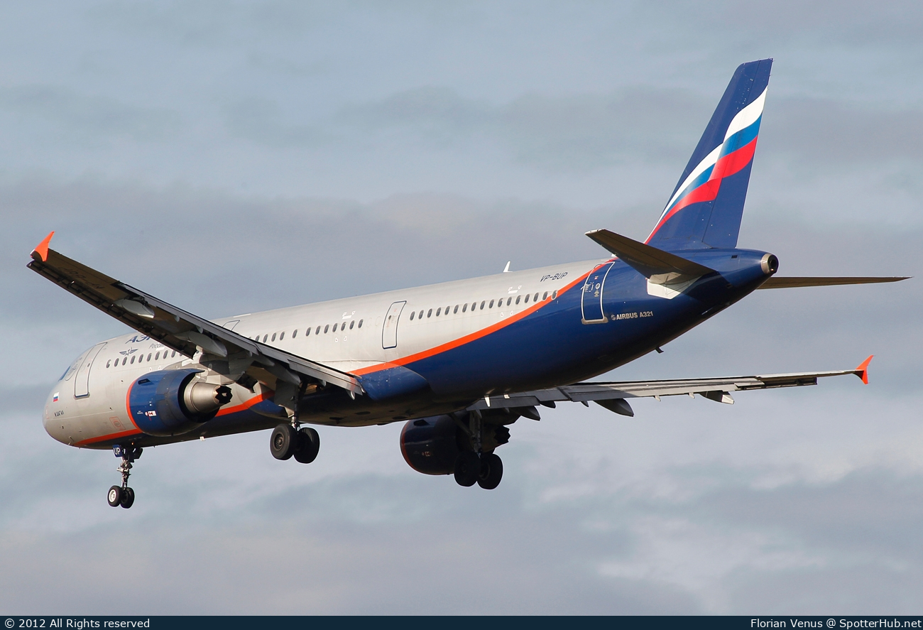Photo of VP-BUP - Airbus A321-211 operated by Aeroflot