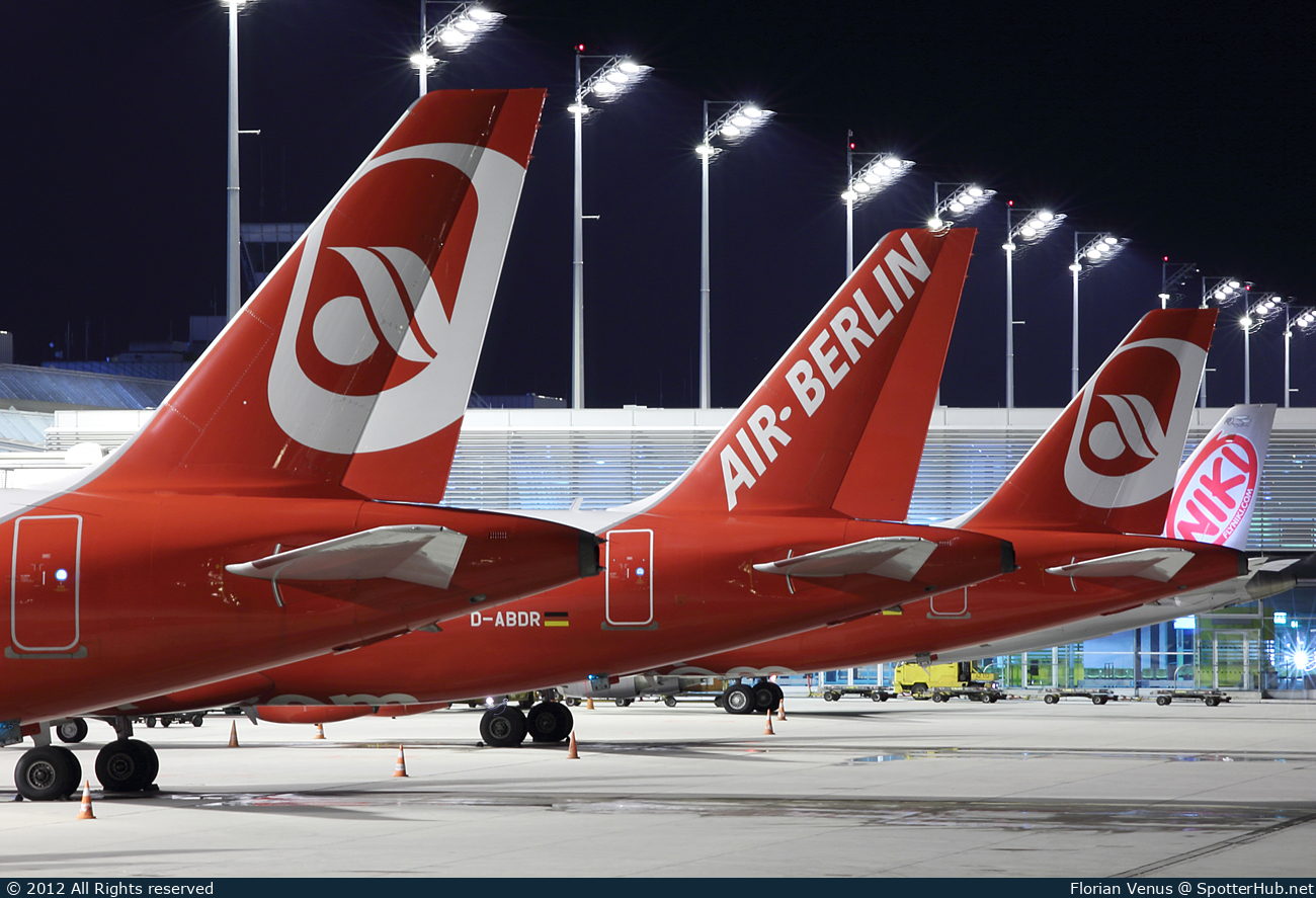 Photo of D-ABFG - Airbus A320-214 operated by Air Berlin