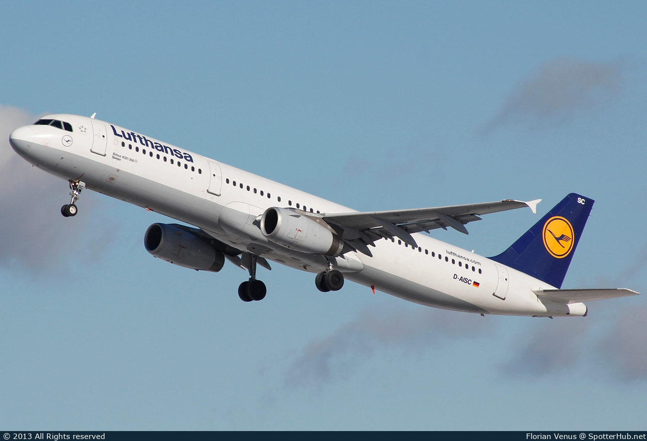Photo of D-AISC - Airbus A321-231 operated by Lufthansa
