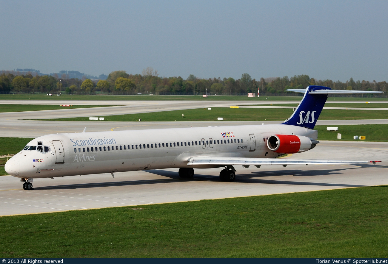Photo of OY-KHN - McDonnell Douglas MD-82 operated by SAS Scandinavian Airlines