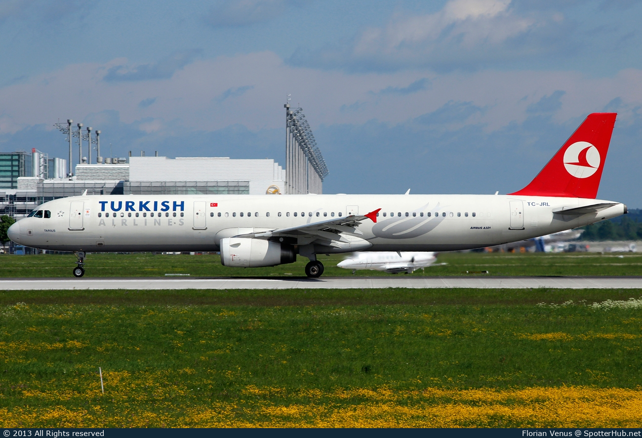 Photo of TC-JRL - Airbus A321-231 operated by Turkish Airlines