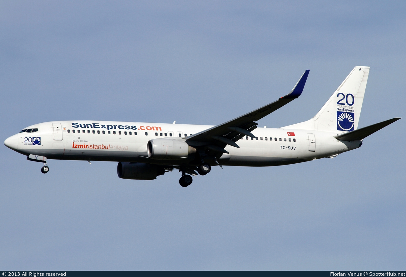 Photo of TC-SUV - Boeing 737-86N operated by SunExpress