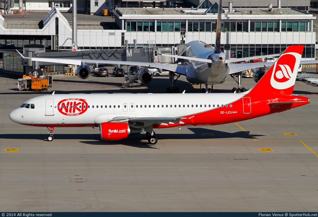 Photo of OE-LEU - Airbus A320-214 operated by Niki