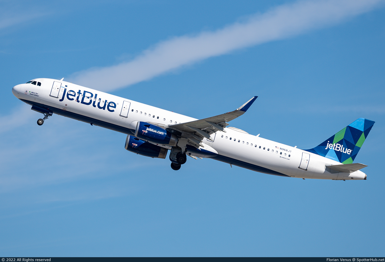 Photo of N968JT - Airbus A321-231 operated by jetBlue Airways