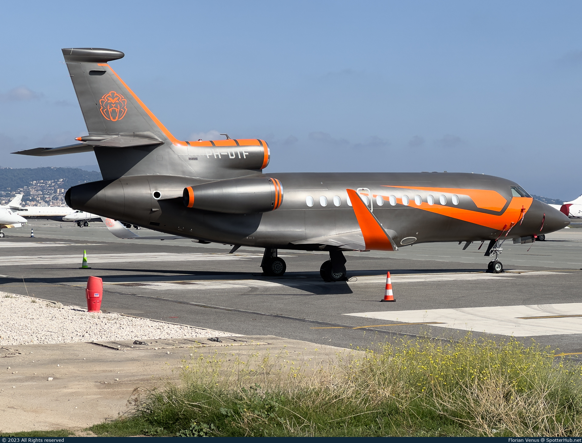 Photo of PH-DTF - Dassault Falcon 900EX operated by Mavic Aviation