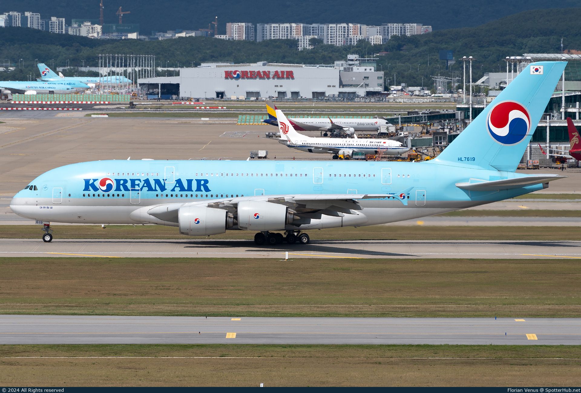 Photo of HL7619 - Airbus A380-861 operated by Korean Air